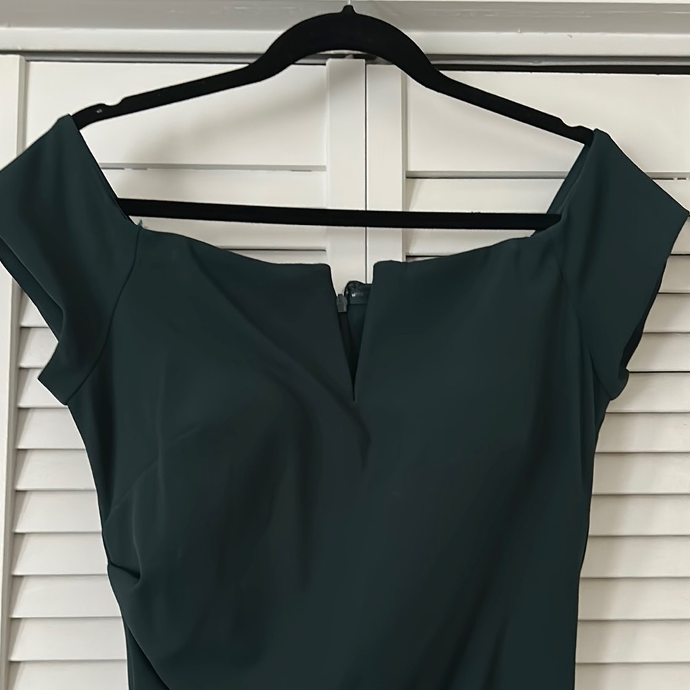 Elegant Green Off-Shoulder Dress